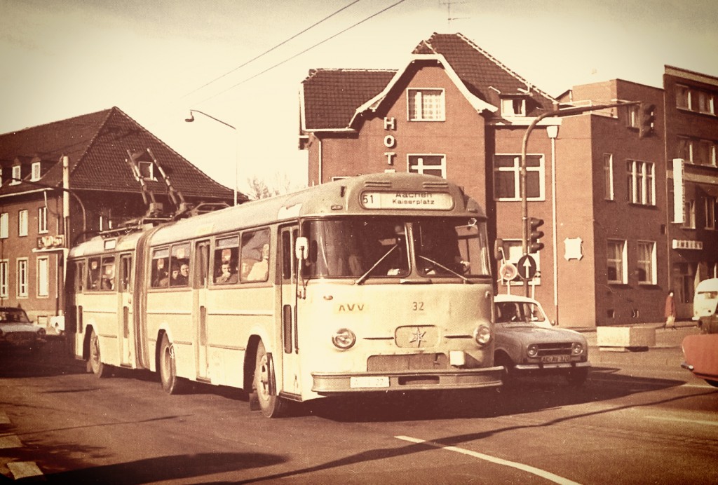 Einer der letzten O-Busse 1973 in Alsdorf.
