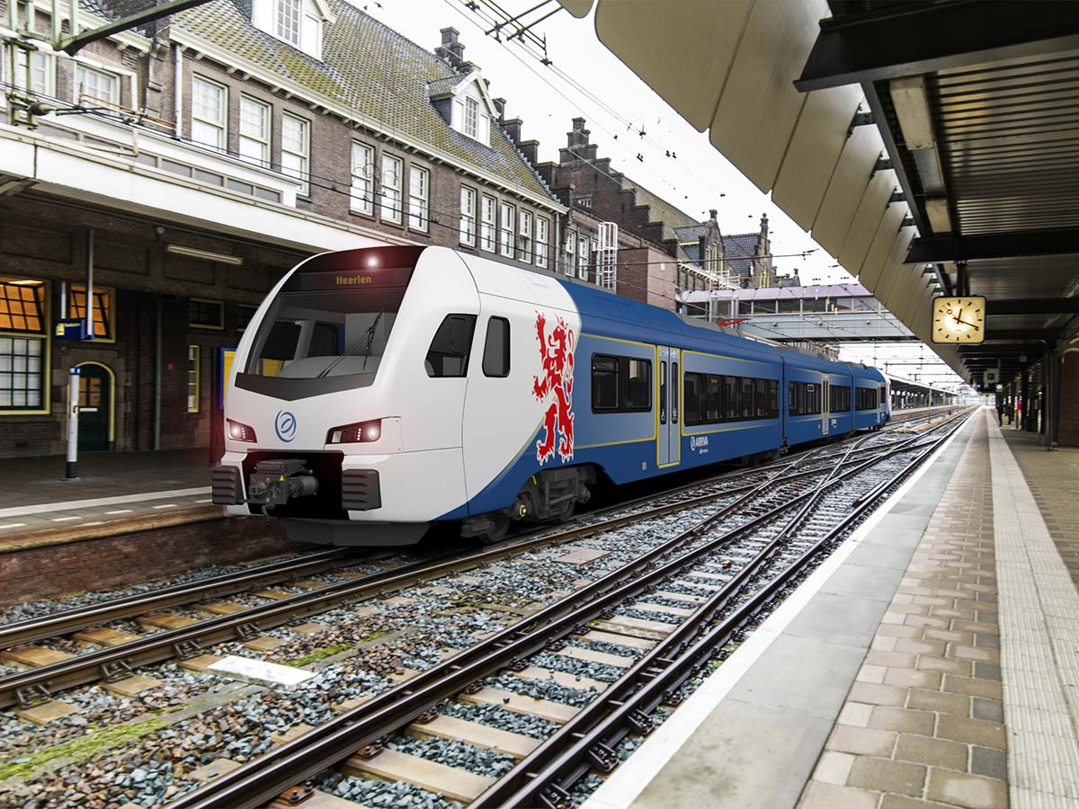 Ein Zug von Arriva im Bahnhof Maastricht